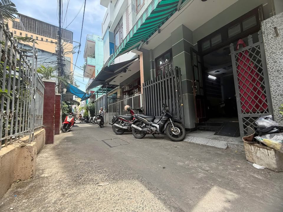 Nhà 3 tầng đường 3/2, Hải Châu, Đà Nẵng 53m² - Sẵn sàng giao dịch!