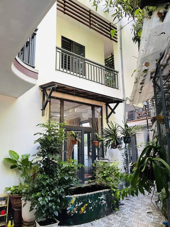 Nhà riêng Đống Đa, Hải Châu 135m² giá 9.8 tỷ - Kinh doanh lý tưởng!