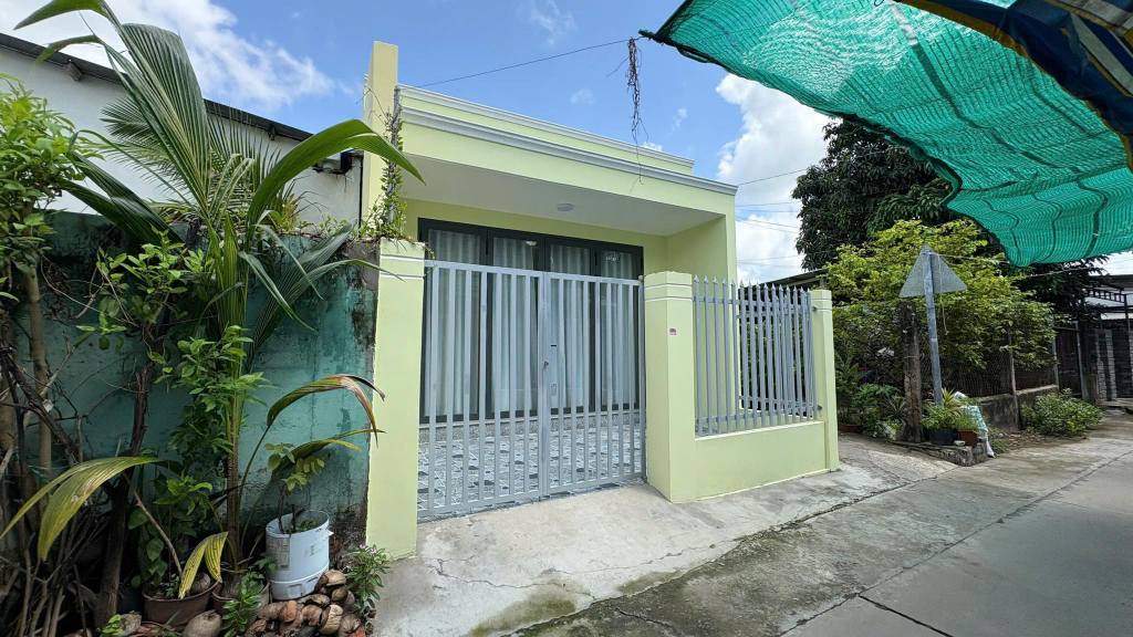 Nhà cho thuê Sơn Đông, Bến Tre 100m² giá 4 triệu - Phù hợp cho gia đình!