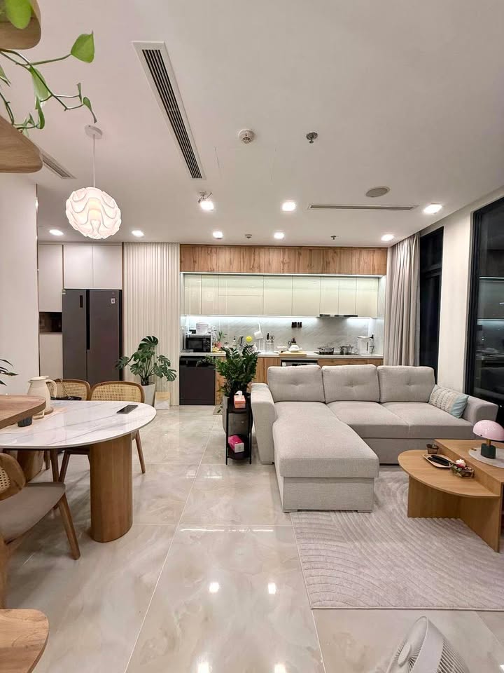 Căn hộ Vinhomes Golden River Quận 1 giá từ 20 triệu - Full nội thất sang trọng!