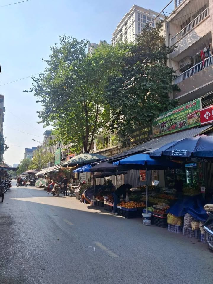 Nhà mặt chợ Khu ĐTM An Hưng, 90m² giá 30 tỷ - Đầu tư sinh lời tuyệt vời!