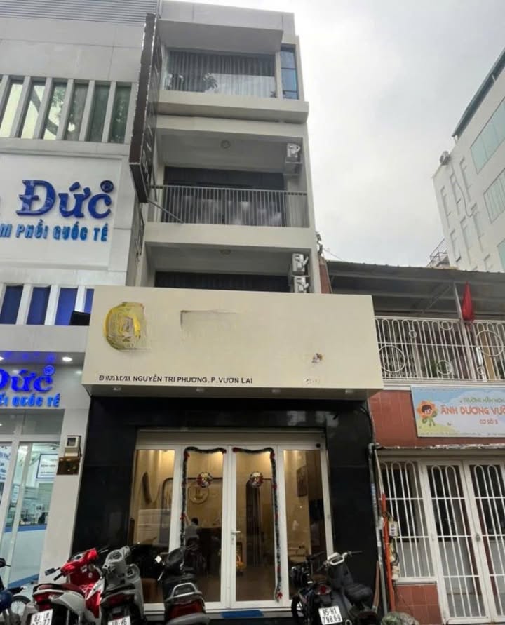 Cho thuê nhà mặt tiền Nguyễn Tri Phương, Q10, 64m² - Nhà mới đẹp, phù hợp kinh doanh!