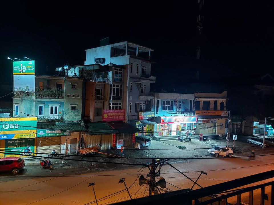 Nhà 3 tầng 1 tum tại Xuân Khanh, Sơn Tây 116m² giá 8 tỷ - Kinh doanh sầm uất!