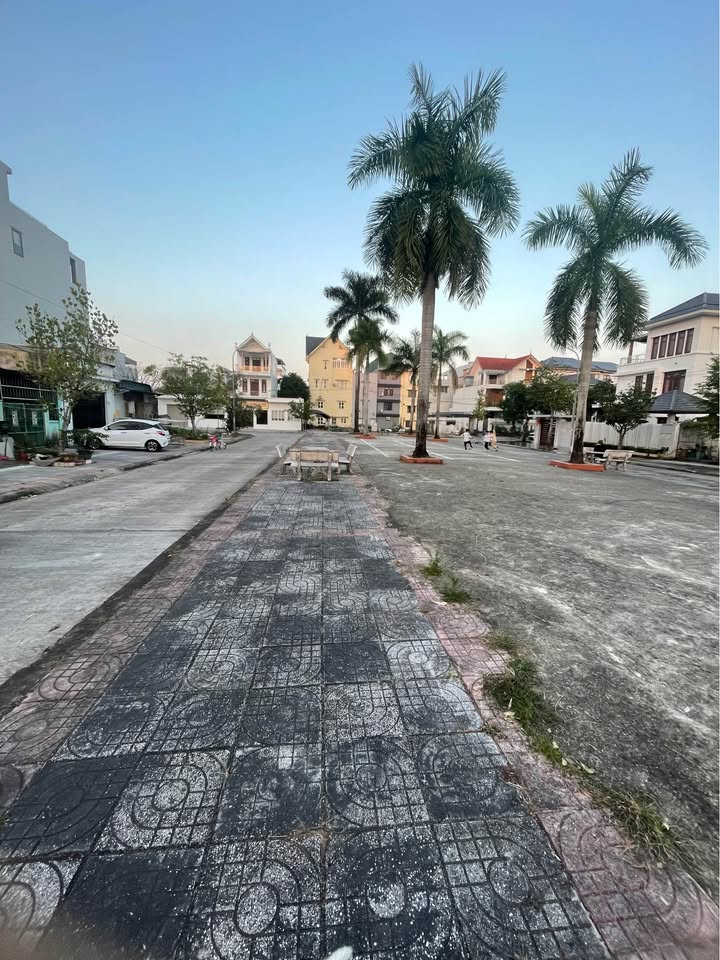 Đất nền 90m² đường Nguyễn Tri Phương, Ngọc Hà, Móng Cái - Giá chỉ 2 tỷ!