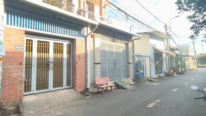 Nhà mặt tiền Trung Chánh 02, Quận 12, 84m² giá 4.25 tỷ - Vị trí đắc địa, kinh doanh thuận lợi!