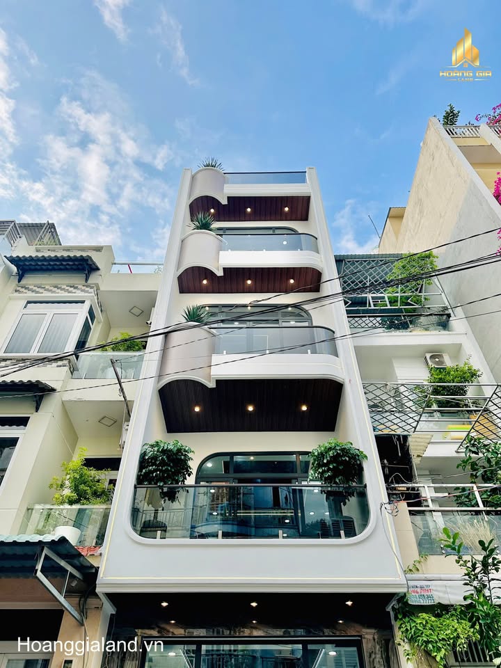 Nhà phố Tân Bình 64m² giá 13.5 tỷ - Thang máy, Smart Home hiện đại!