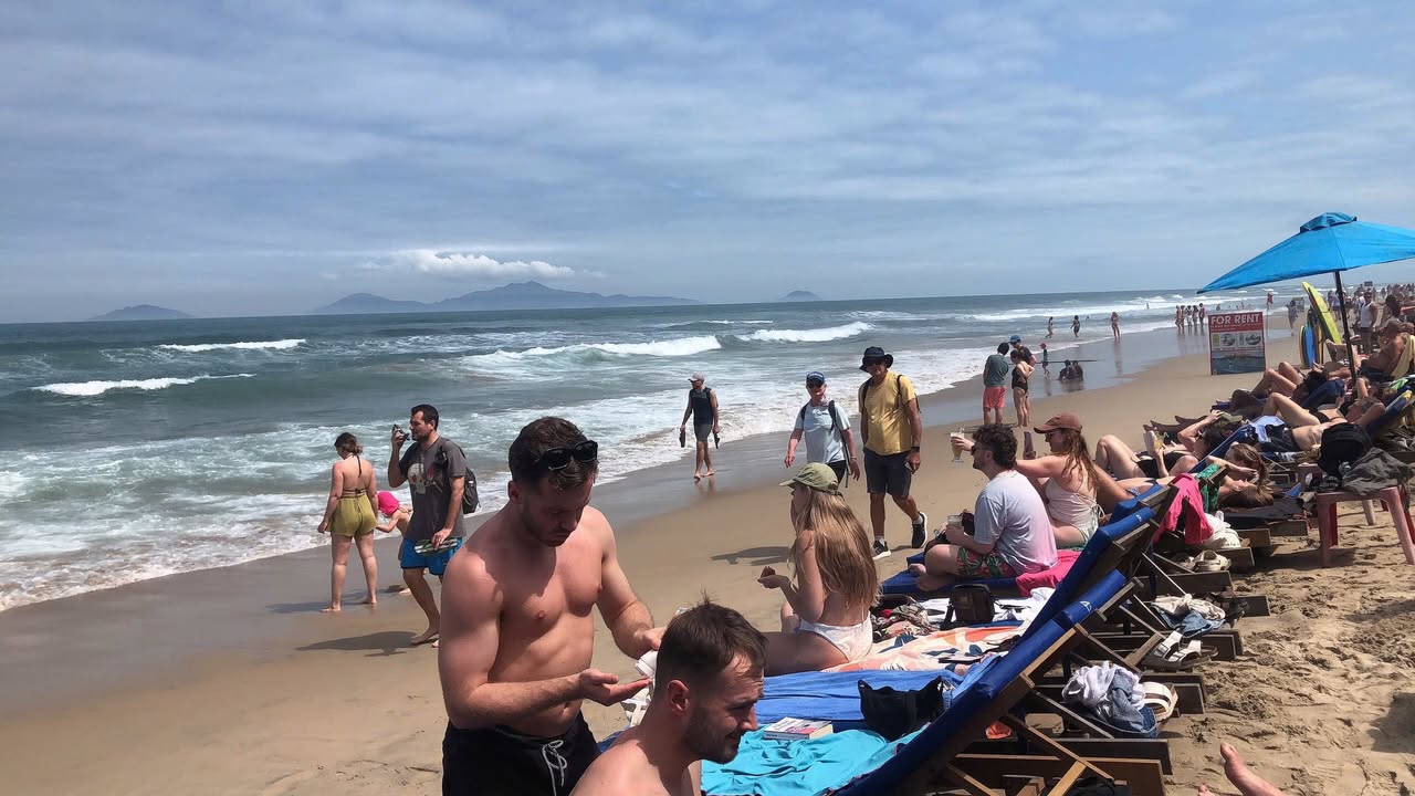 Nhà 3 tầng tại biển Mỹ Khê 120m² giá 2 tỷ - Đầu tư sinh lời bền vững!