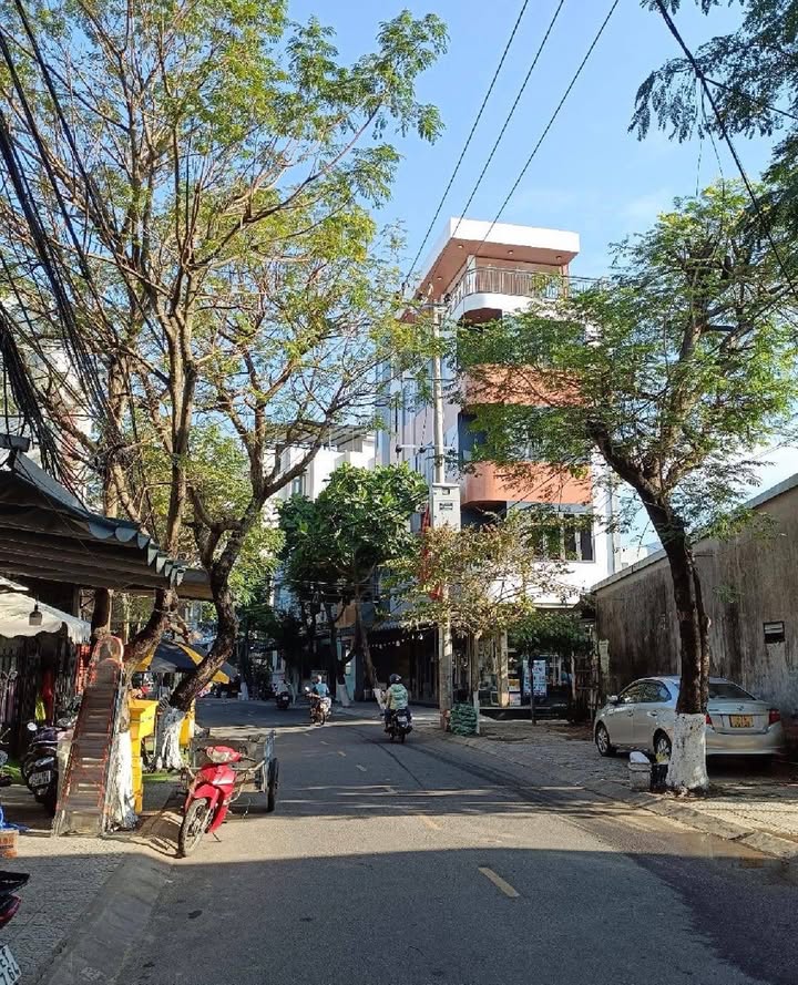 Căn hộ 3,5 tầng mặt tiền Vũ Tông Phan 139m² giá 13.7 tỷ - Đầu tư sinh lời ngay!