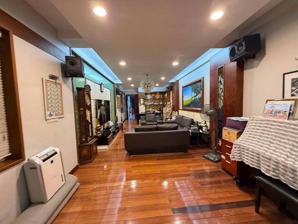 Nhà riêng Kim Giang 55m² giá 8.91 tỷ - Chủ cần tiền bán gấp!