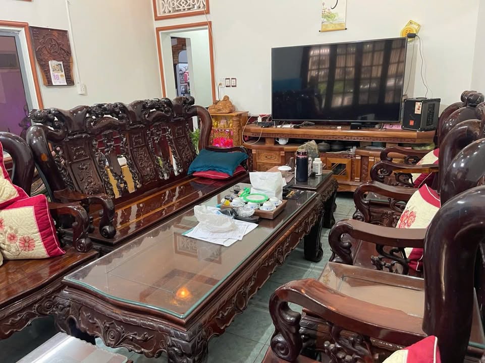 Nhà nghỉ mặt tiền đường Nguyễn Thái Bình, Buôn Ma Thuột, 216.2m² - Đầu tư sinh lời tuyệt vời!