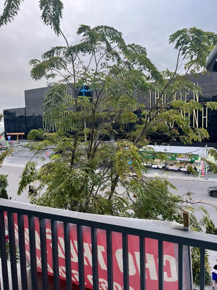 Cho thuê nguyên căn Monbay Hạ Long 120m² giá 40 triệu - Phù hợp nhiều loại hình kinh doanh!