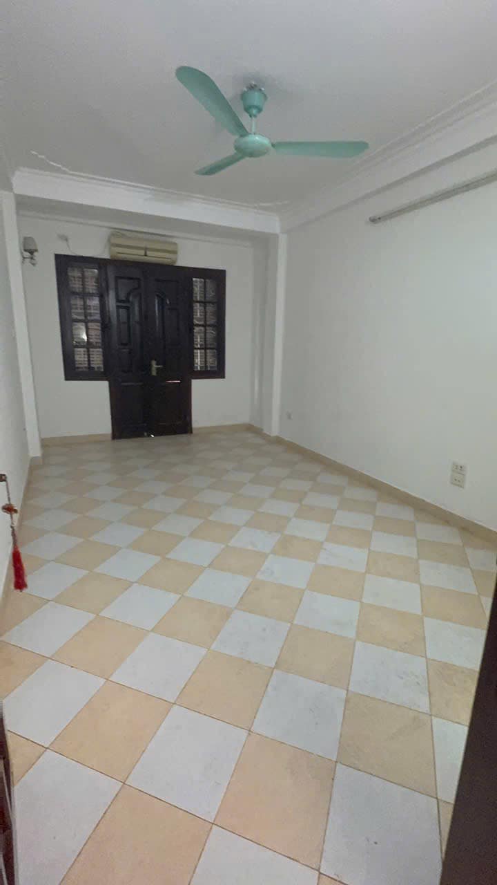 Nhà mặt ngõ 1 phố Quan Nhân, quận Thanh Xuân, 23m² giá 8.6 tỷ - Kinh doanh siêu đỉnh!