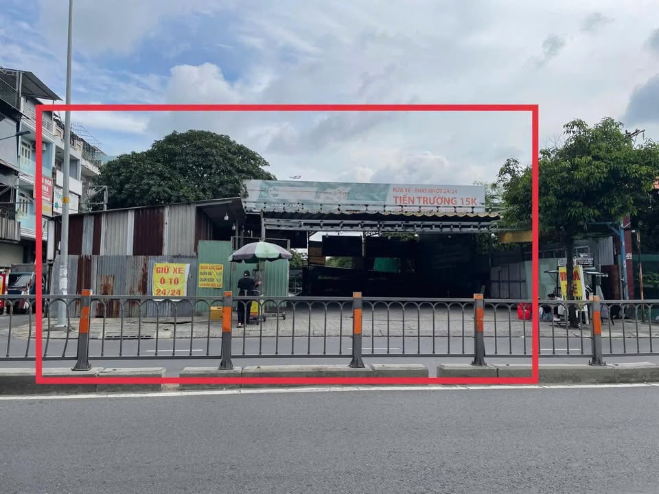 Cho thuê nhà góc 2 mặt tiền Phan Văn Trị, Gò Vấp 2500m² - Vị trí đắc địa gần VinCom