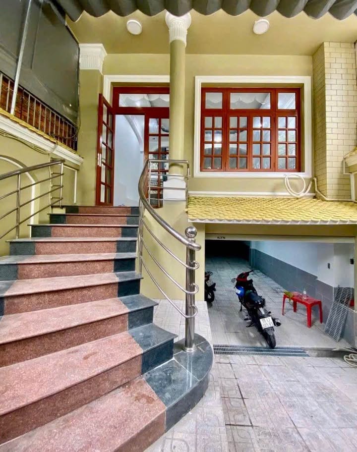 Cho thuê nhà 343 Tô Hiến Thành, Q.10 - 162m² giá 50 triệu - Phù hợp nhiều loại hình kinh doanh!