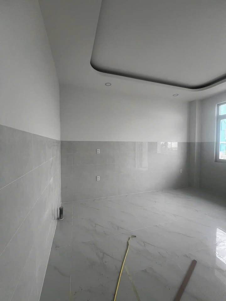 Nhà phố cho thuê Lê Trọng Tấn, Tân Phú 80m² giá 28 triệu - Phù hợp cho gia đình lớn!