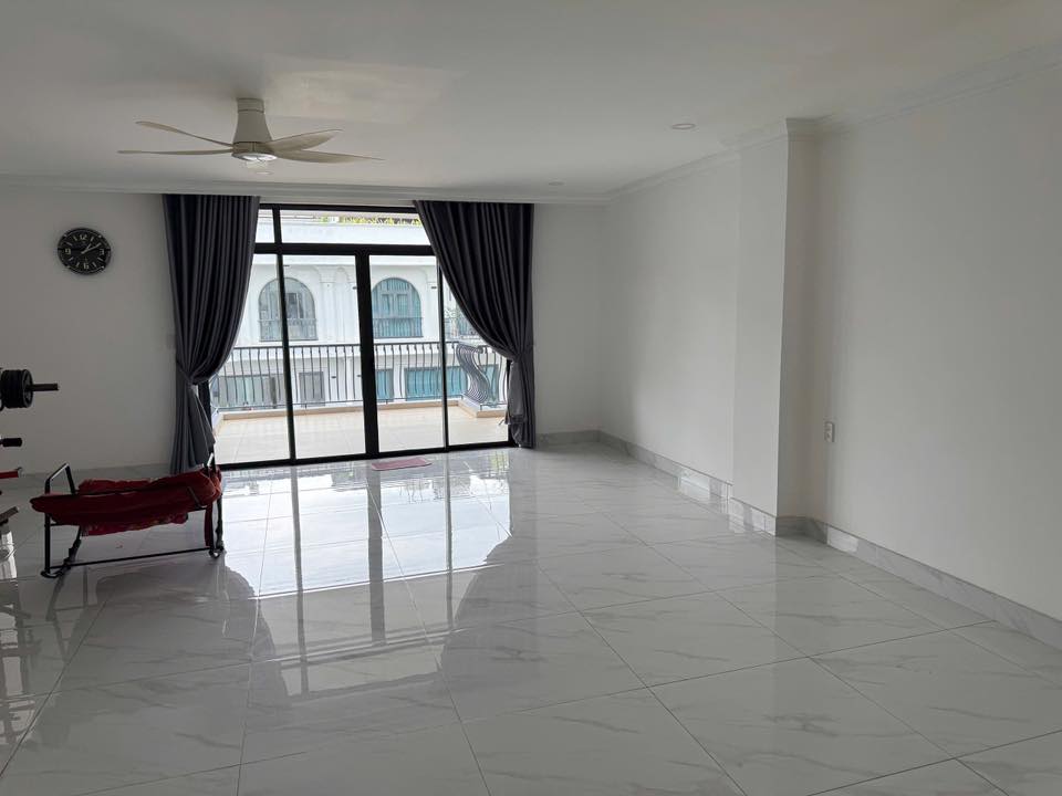 Văn phòng cho thuê tại KDC Vạn Phúc, Thủ Đức, 105m² giá 16 triệu - Vào ở ngay!