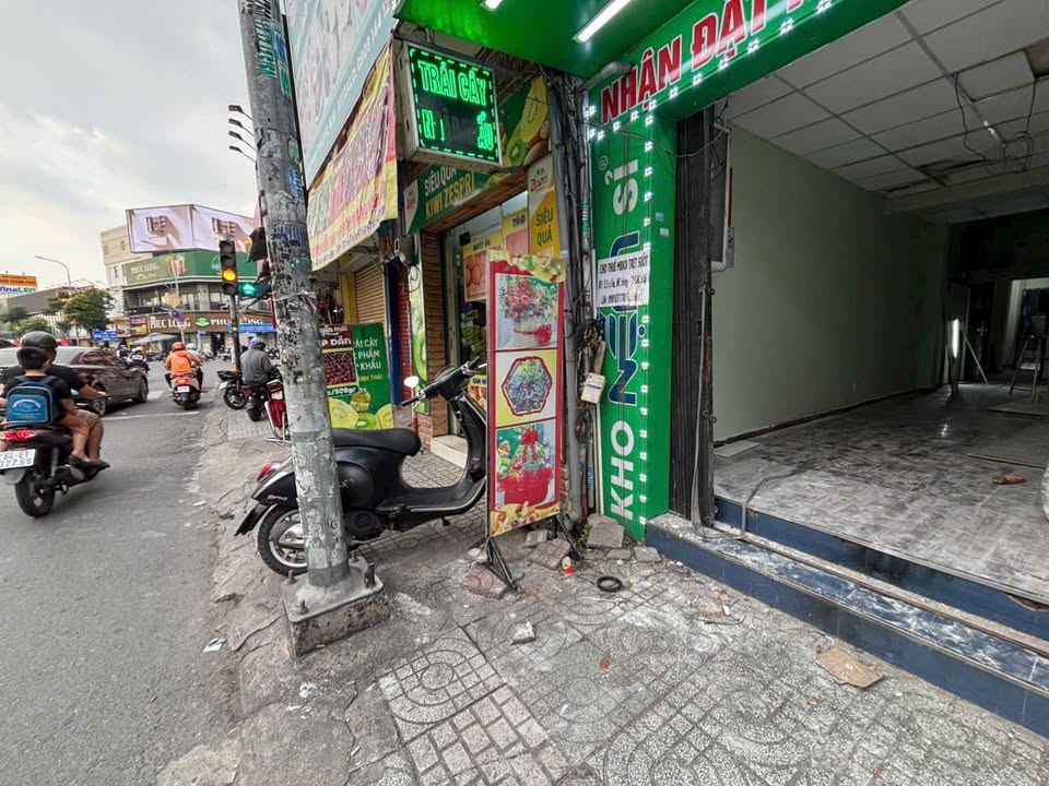 Cho thuê mặt bằng kinh doanh đường Thành Thái quận 10, 52m² - Địa điểm lý tưởng cho mọi loại hình dịch vụ