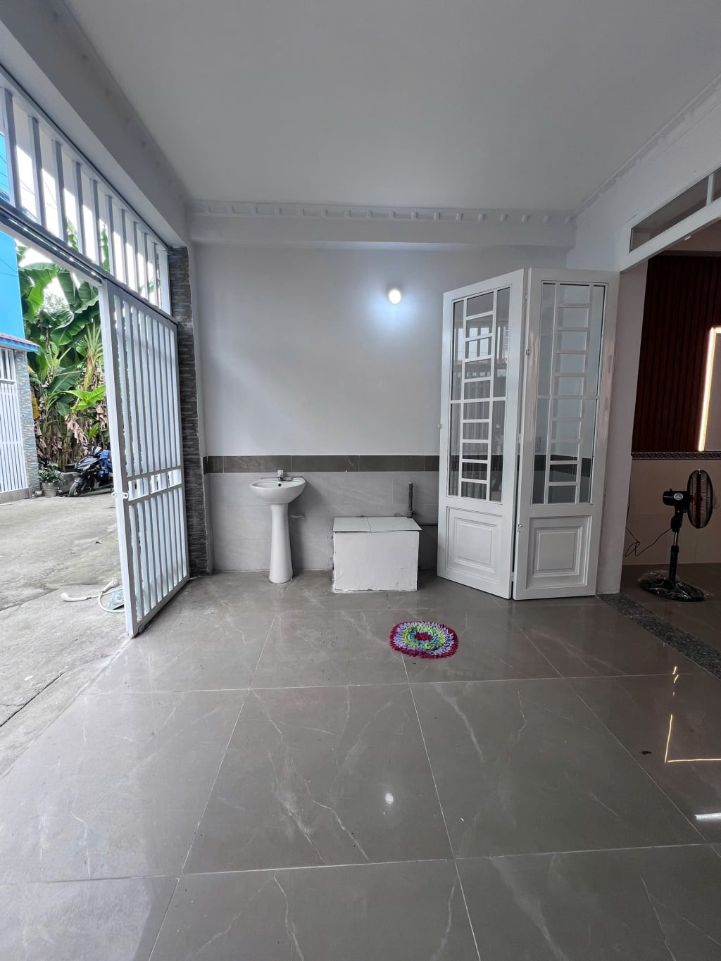 Nhà Hóc Môn 56m² giá 750 triệu - Sổ riêng, sang tên ngay!