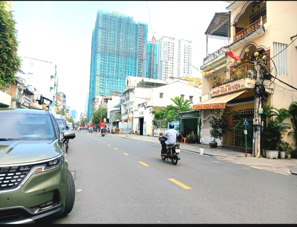 Nhà 5 Tầng Cầu Ông Lãnh Q.1, 40m², 6PN - Sổ Hồng Riêng, Giá 17 Tỷ