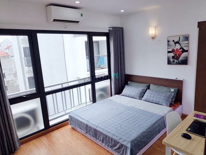 Căn hộ 2 phòng ngủ Lạc Long Quân, Tây Hồ 55m² giá 7.2 triệu - Đầy đủ nội thất, sẵn sàng vào ở!