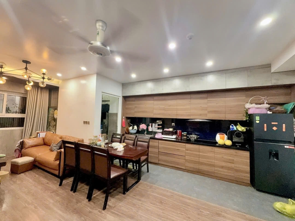 Căn hộ góc 81m² tại khu đô thị Thanh Hà, Hà Đông - Full nội thất, chỉ việc xách vali về ở!