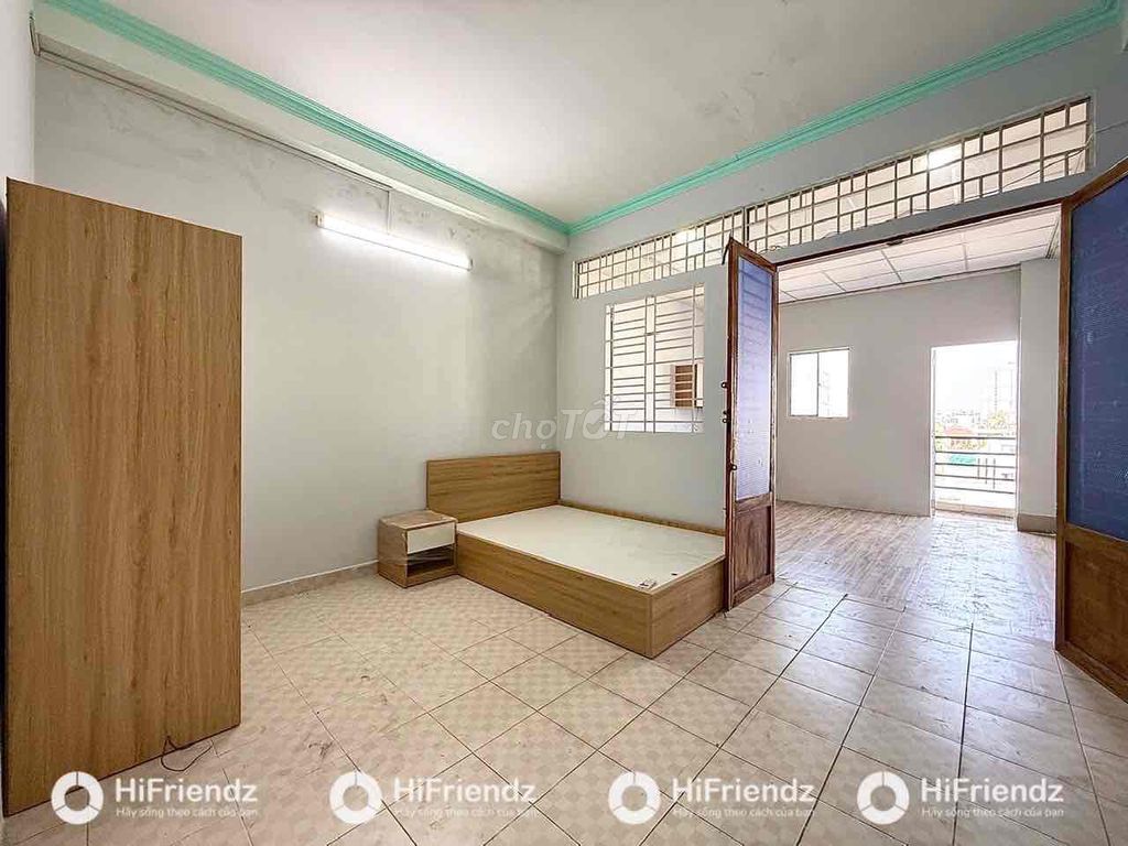 Căn hộ 1 phòng ngủ ngay Ngã Tư Bốn Xã, gần Đầm Sen - Chỉ 4.5 triệu!