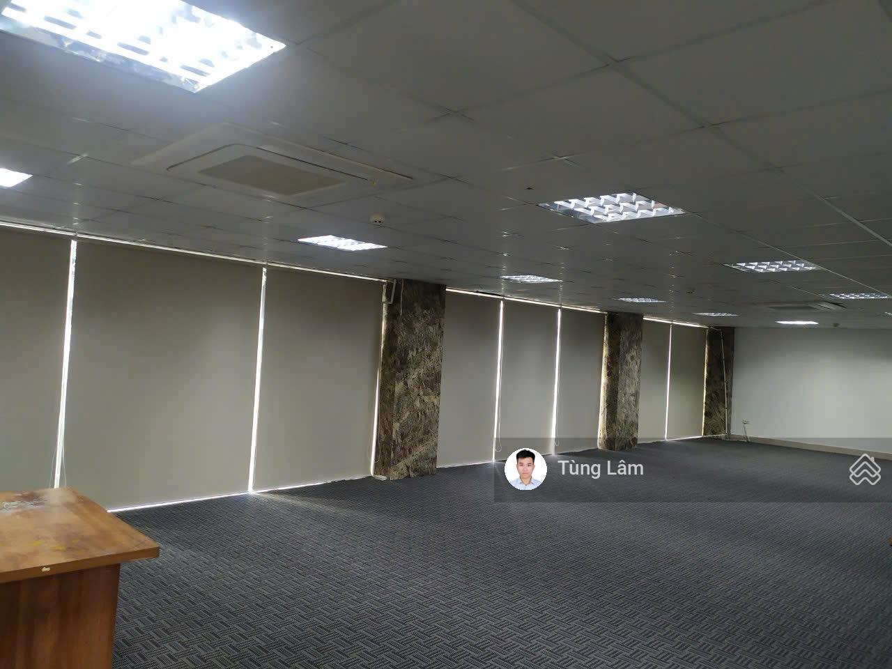 Văn phòng cho thuê 155m² tại Cầu Giấy chỉ 22 triệu/tháng - Không gian làm việc lý tưởng!