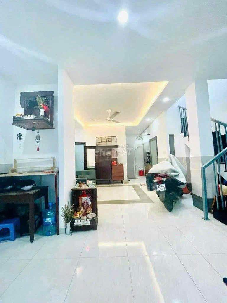 Nhà cho thuê Phan Văn Trị, Quận Bình Thạnh, 60m² - Giá chỉ 15.5 triệu