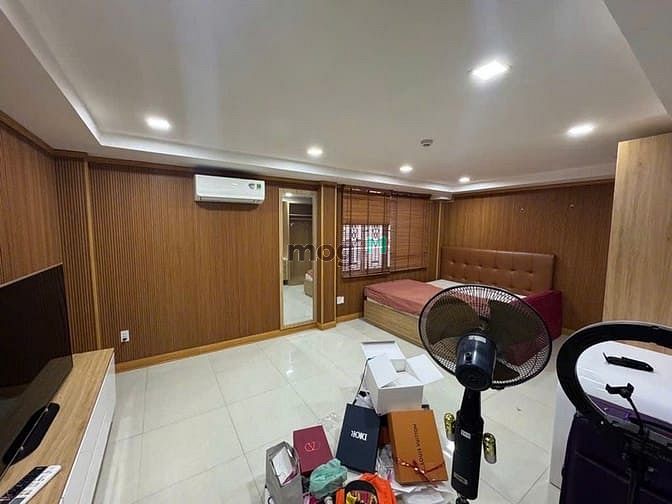Nhà đẹp khu Tên Lửa, Bình Tân 99m² giá 13.5 tỷ - Có thang máy tiện nghi