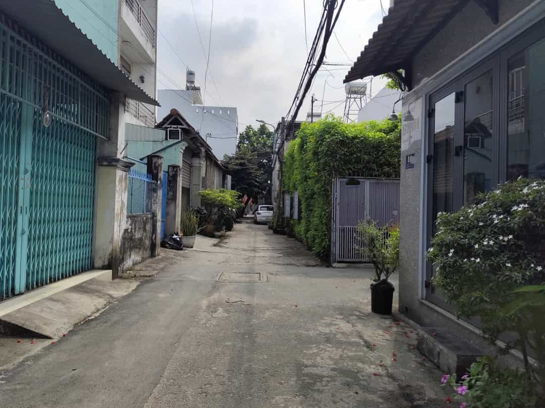 Bán nhà Đông Hưng Thuận, Quận 12, 42m² giá 3,5 Tỷ - Sổ hồng chính chủ, sẵn sàng vào ở!