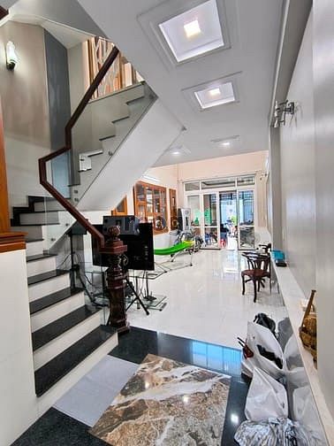 Nhà phố Gò Vấp 82m² giá 12.3 tỷ - Hẻm xe hơi thông thoáng, vị trí đắc địa!