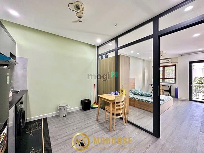 Cho Thuê Căn Studio 30m² Ngay Út Tịch - Thiết Kế Hiện Đại, Full Nội Thất