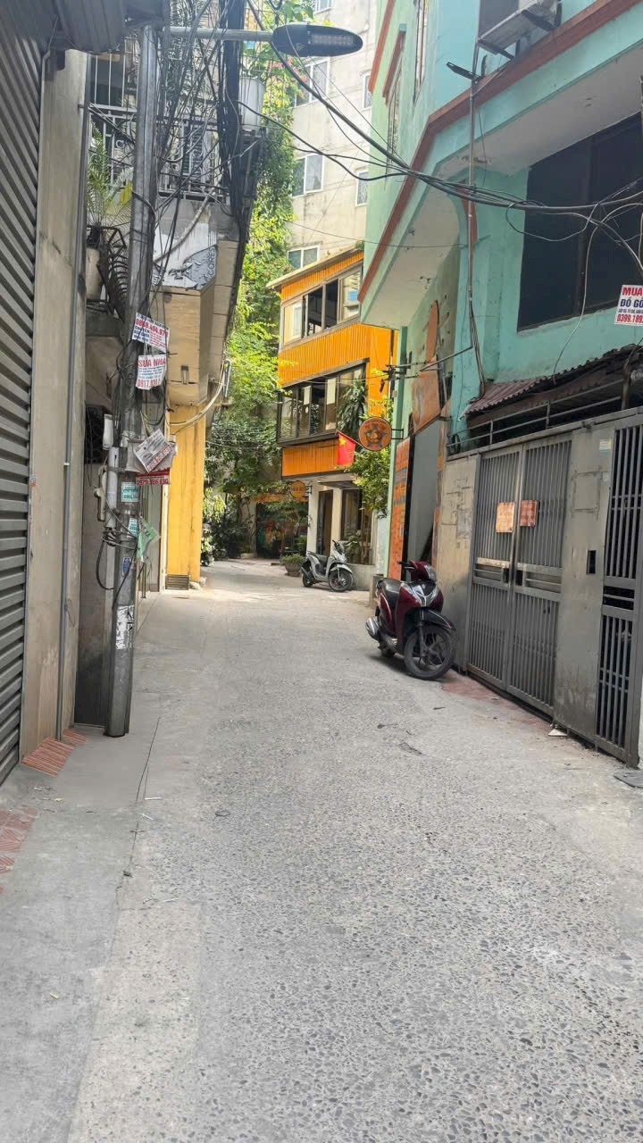 Bán nhà Lương Đình Của, Đống Đa 65m² giá 24.5 tỷ - Ô tô vào nhà, thang máy hiện đại!