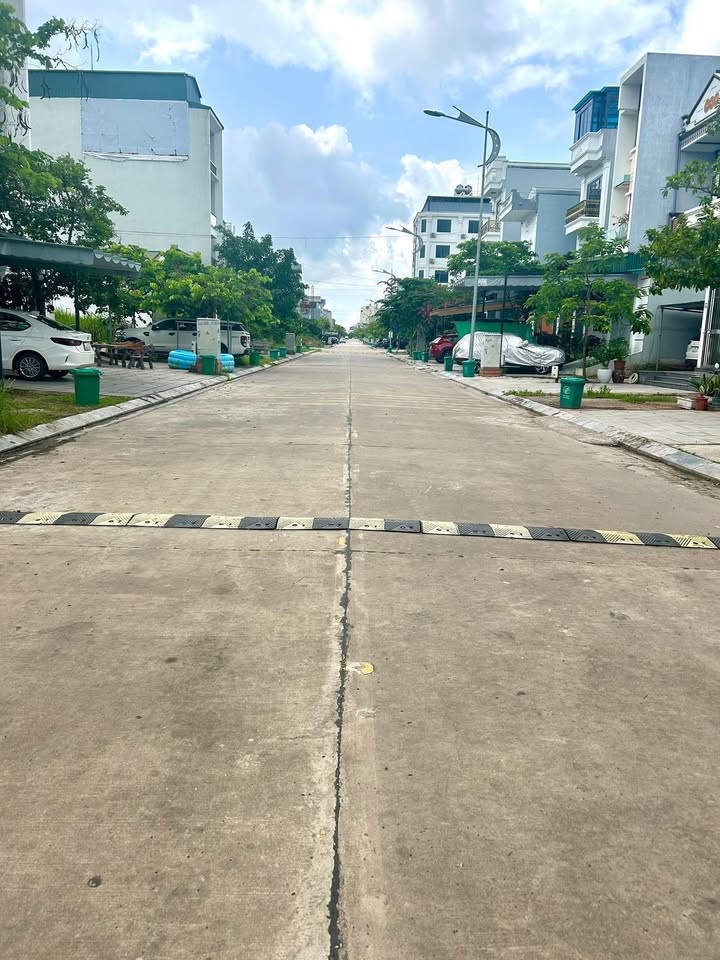 Đất nền Hải Yên Móng Cái 90m² giá thỏa thuận - Khu vực đông dân cư