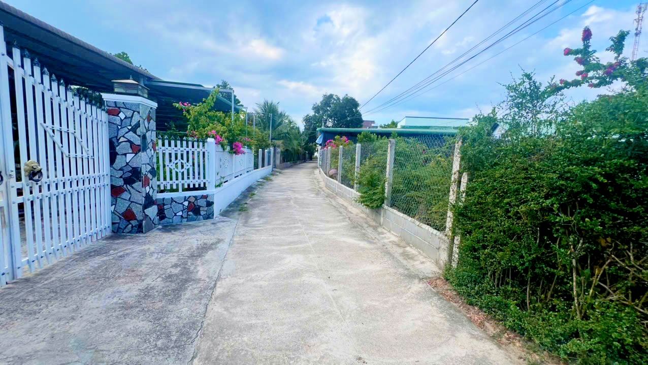 Đất thổ cư Cam Phúc Bắc, Cam Ranh 174m² giá 1.3 tỷ - Đường ô tô vào tận nơi!