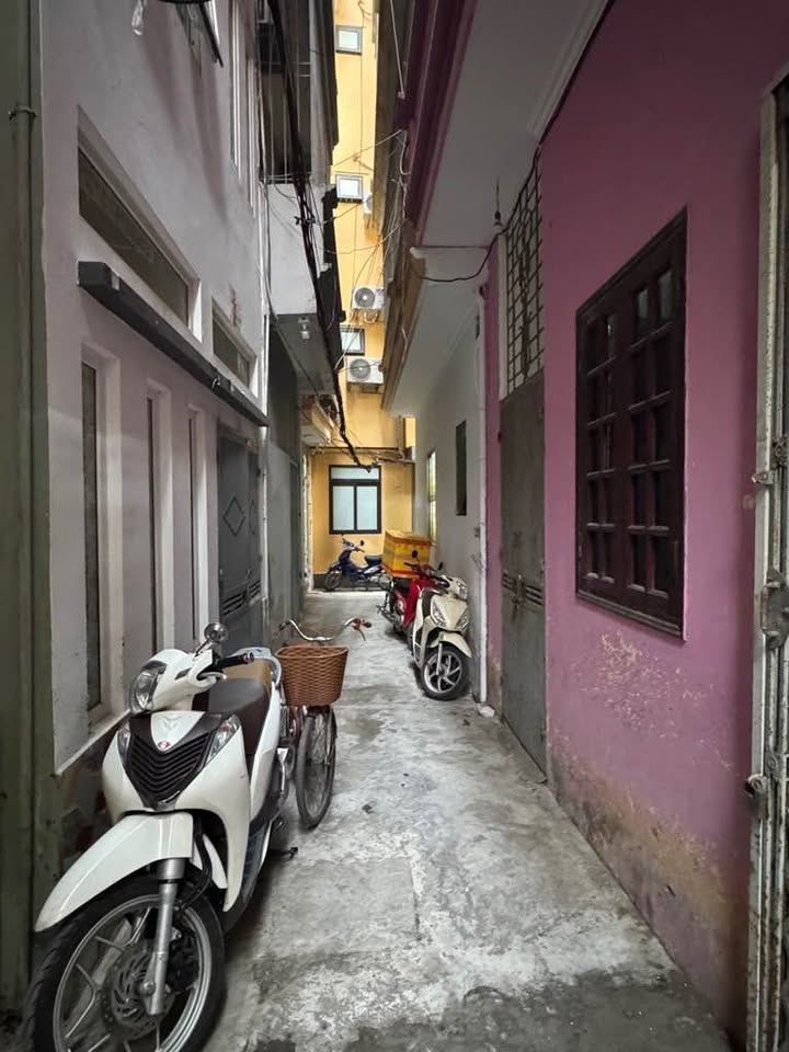 Nhà riêng Bùi Xương Trạch, 51.5m² giá 9.3 tỷ - Vị trí đẹp, ô tô vào tận nơi!