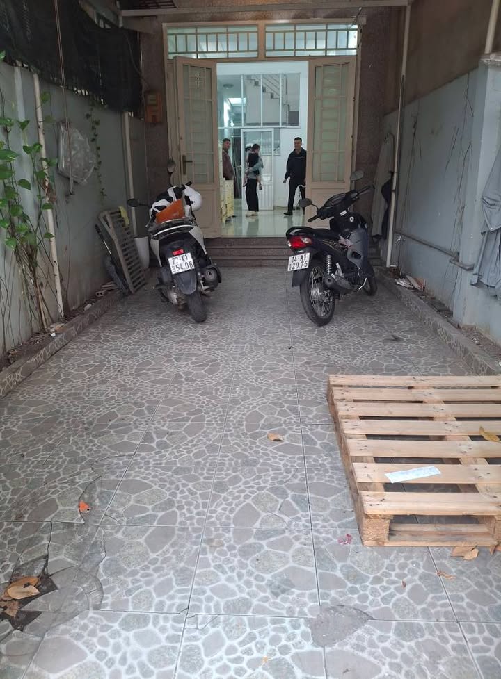 Nhà cho thuê hẻm xe tải Tây Thạnh 100m² giá 14 triệu - Khu an ninh yên tĩnh!