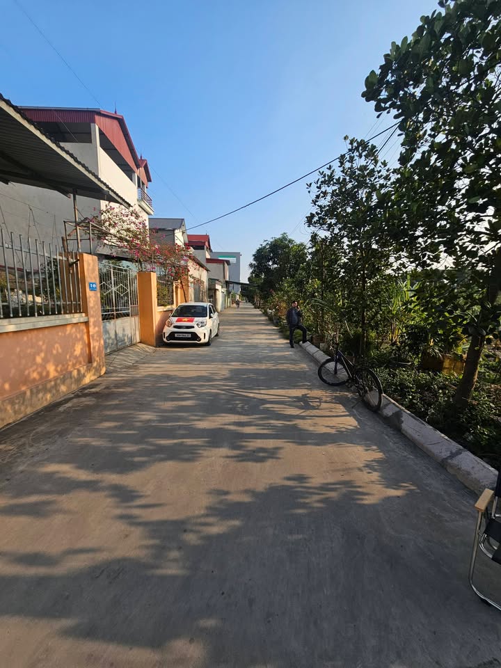 Đất nền Đông Xuân Sóc Sơn 145m² giá 3 tỷ - Vị trí đẹp, sổ riêng chính chủ!