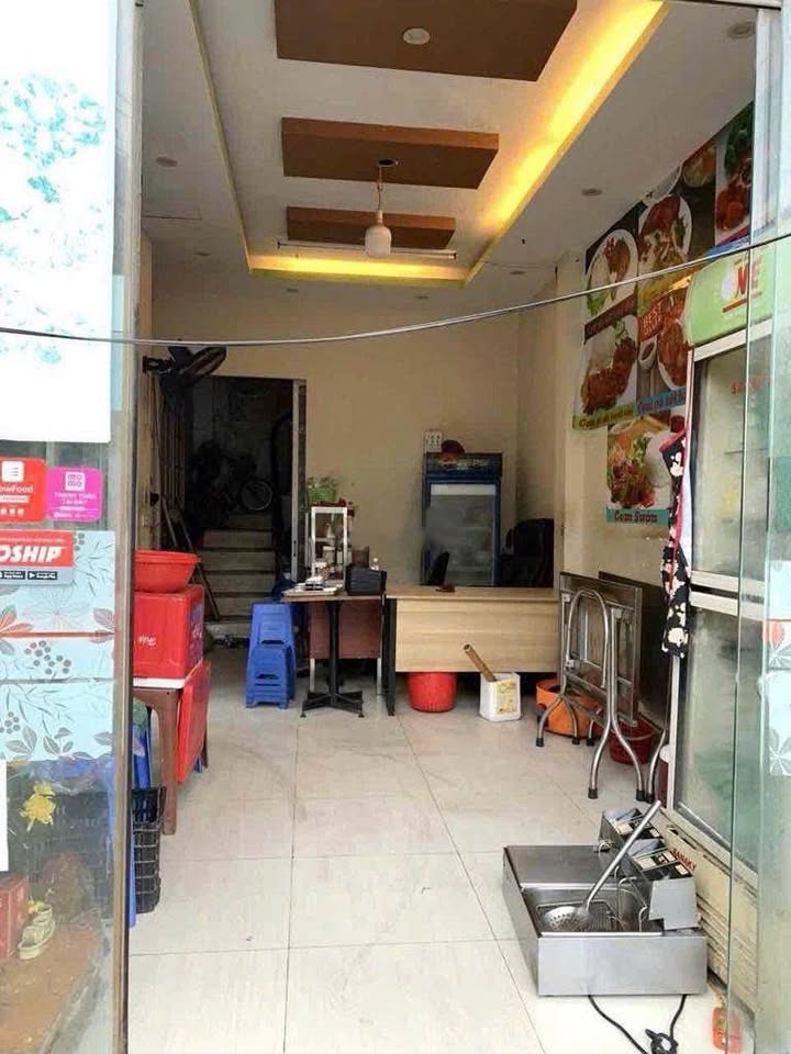 Cửa hàng cho thuê tại ngõ 2A phố Nguyên Hồng, Giảng Võ 29m² - Phù hợp kinh doanh đa dạng!