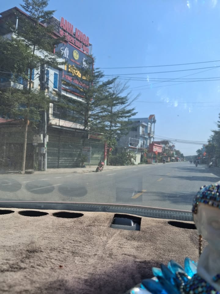 Nhà 2 tầng tại Thôn Hồng Giang, Yên Dũng 104m² giá 5 tỷ - Sẵn sàng vào ở!