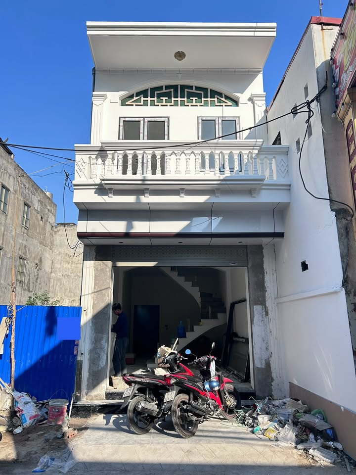 Nhà 2 tầng mặt đường Phương Lưu, Đông Hải 63m² giá 4.5 tỷ - Vị trí đắc địa cho kinh doanh