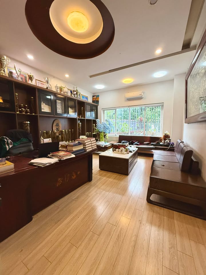 Nhà mặt tiền đường Lương Văn Nắm 72m² giá thỏa thuận - Phù hợp kinh doanh