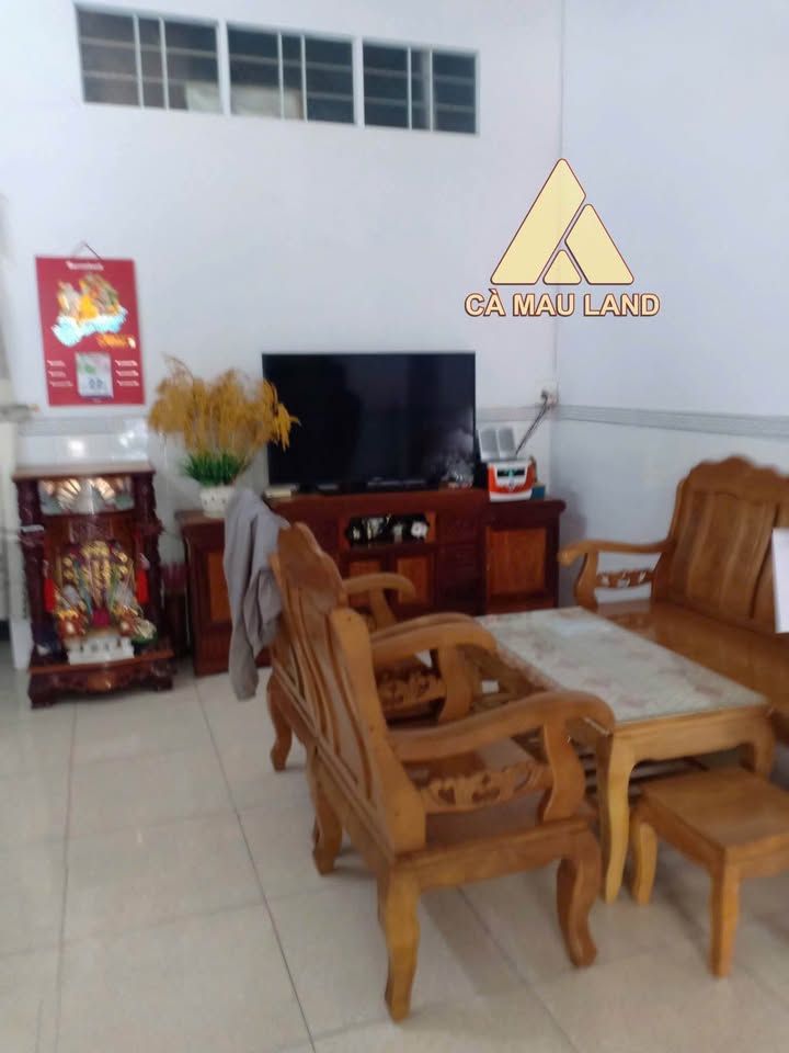 Bán nhà phố Lưu Hữu Phước, Cà Mau 71.9m² giá 1.8 tỷ - Khu dân cư đông đúc, an ninh!