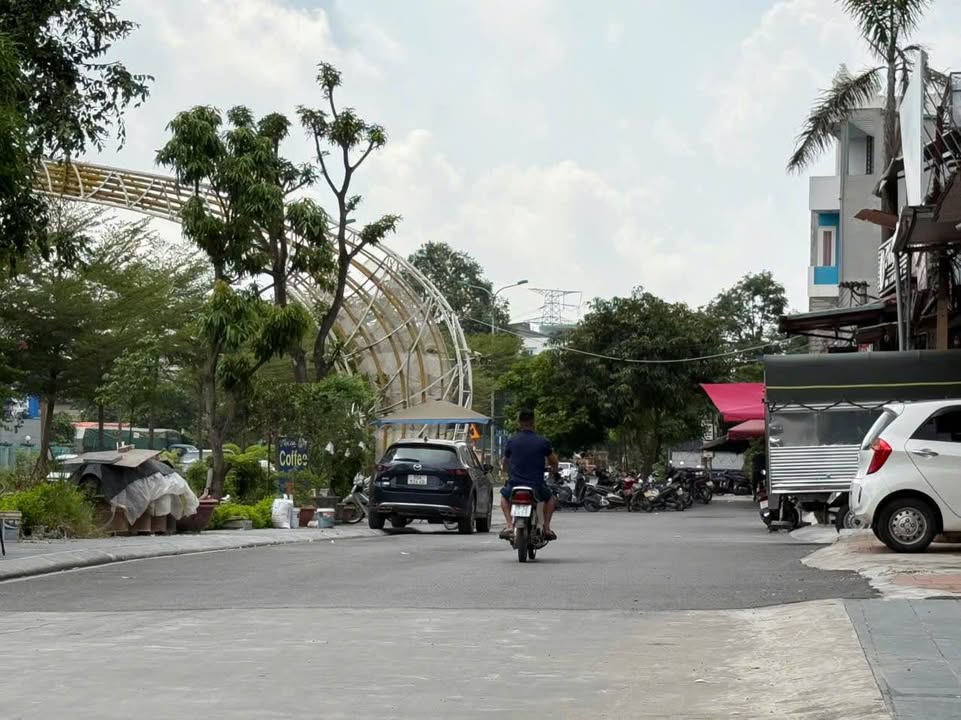 Đất Từ Sơn Bắc Ninh 90m² giá 8.7 tỷ - Sổ đỏ chính chủ, kinh doanh ngay!