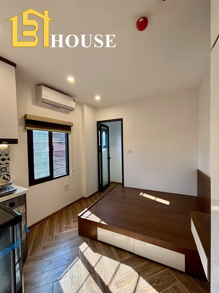 Phòng cho thuê Ngõ 515 Hoàng Hoa Thám 25m² - Nội thất đầy đủ, tiện nghi