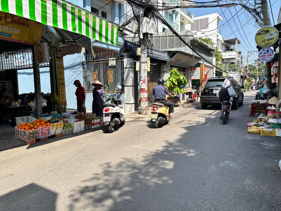 Nhà phố Gò Vấp 76m² giá 6.5 tỷ - Ô tô vào tận nhà, thích hợp vừa ở vừa kinh doanh!