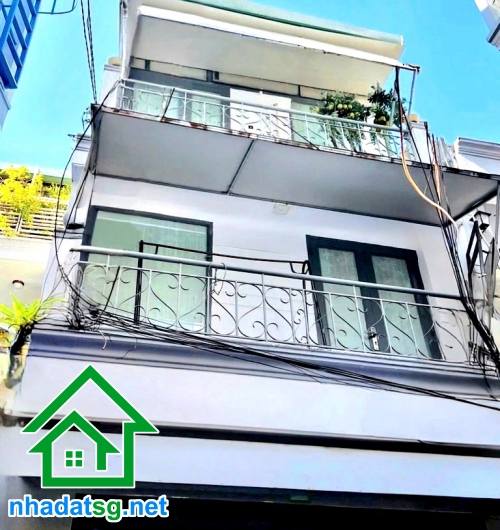 Nhà 3 Tầng Huỳnh Văn Bánh, Phú Nhuận 28m² giá 5.15 tỷ - Không thể bỏ lỡ!