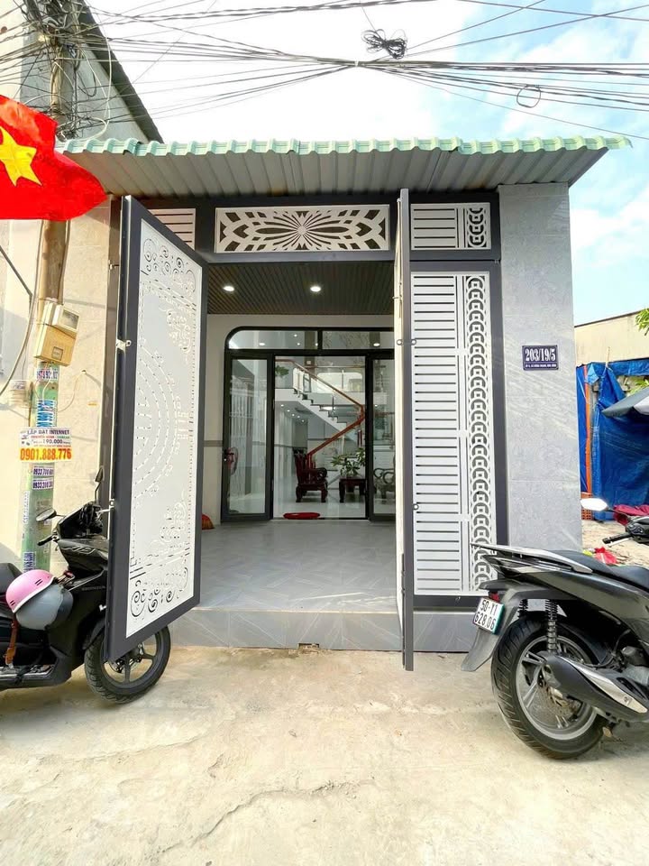 Nhà riêng Hóc Môn 68m² giá 2.75 tỷ - Sổ đỏ riêng chính chủ!