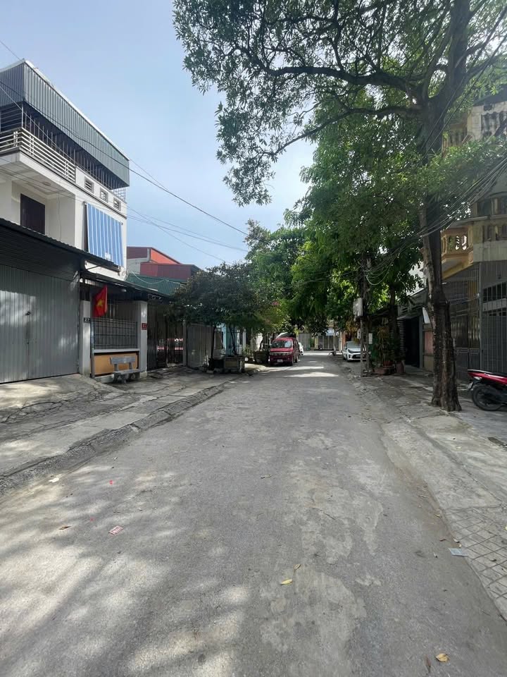 Nhà phố Trường Thi, Thanh Hóa 140m² - Hướng Đông, giá cả thương lượng