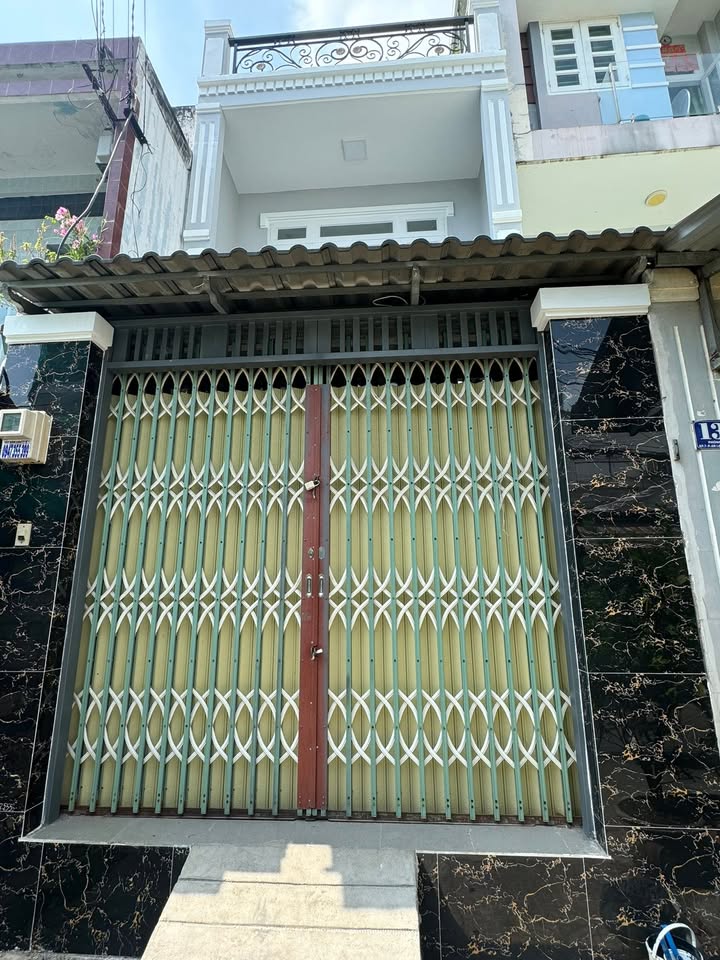 Nhà mặt tiền Phùng Tá Chu, Bình Tân 42m² giá 6 tỷ - Sẵn sàng vào ở ngay!